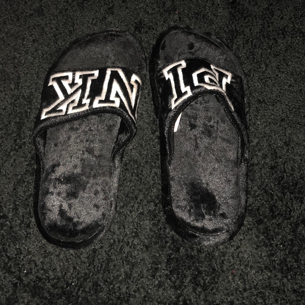 Victoria’s secret slippers